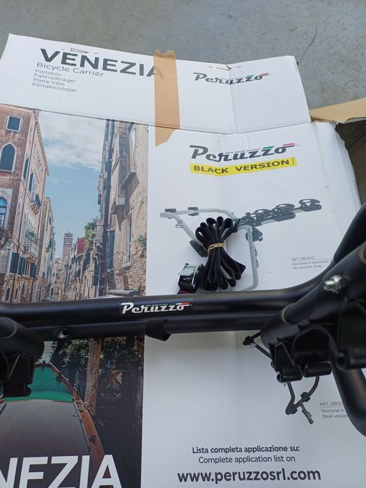 Продавам Багажник за колела Peruzzo Venezia 388 Steel за 3 велосипеда