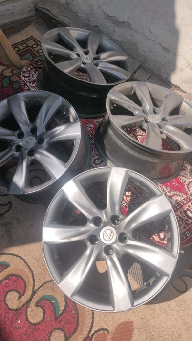 Комплект дисков на Lexus