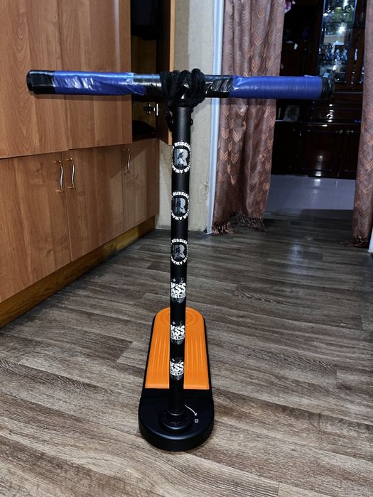 Батутный самокат ipozon