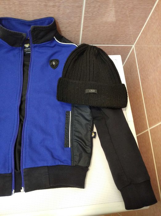 Детский спортивный костюм.
