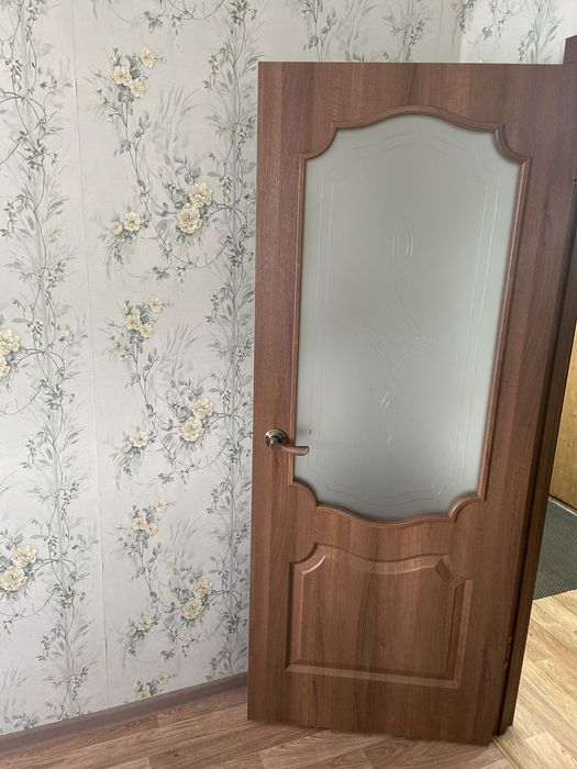 Продам межкомнатные двери.