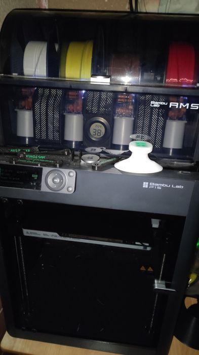 Imprimanta 3D Bambulab P1S cu AMS