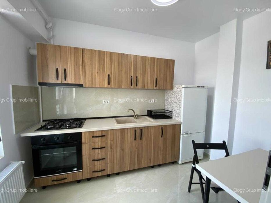 Inchiriere garsoniera in Central Address Residence parcul Carol Trafic Greu