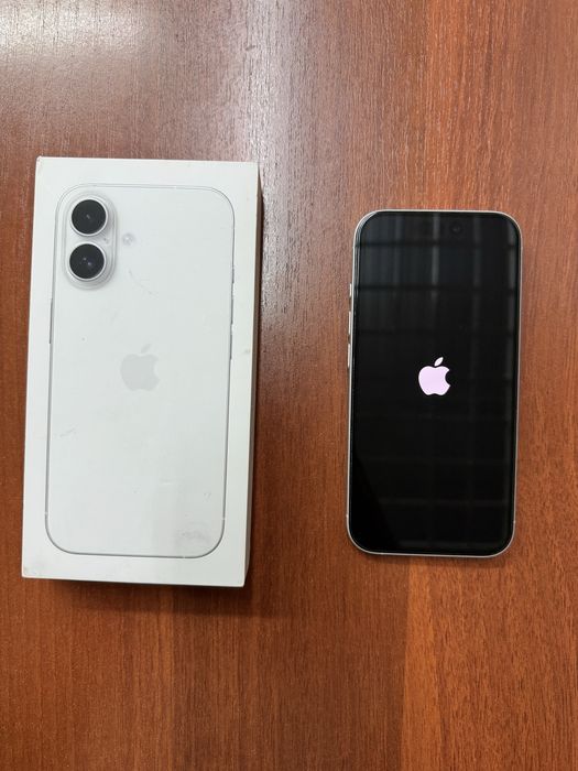 iPhone 16 128gb Емкость 100%