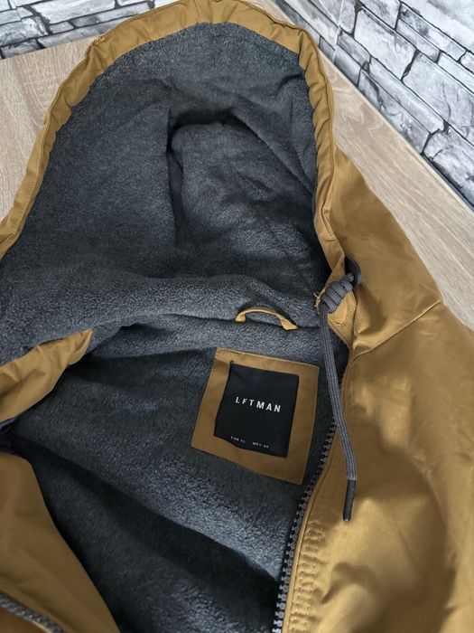 Продавам чисто ново яке LFTMAN