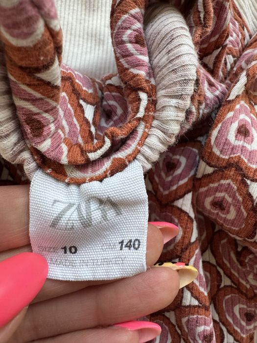 Лот от 4 блузки 9-10 години***