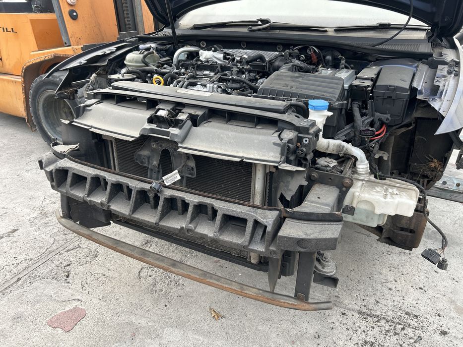 Tragher panou frontal complet vw passat b8 motor 2.0 CRLB