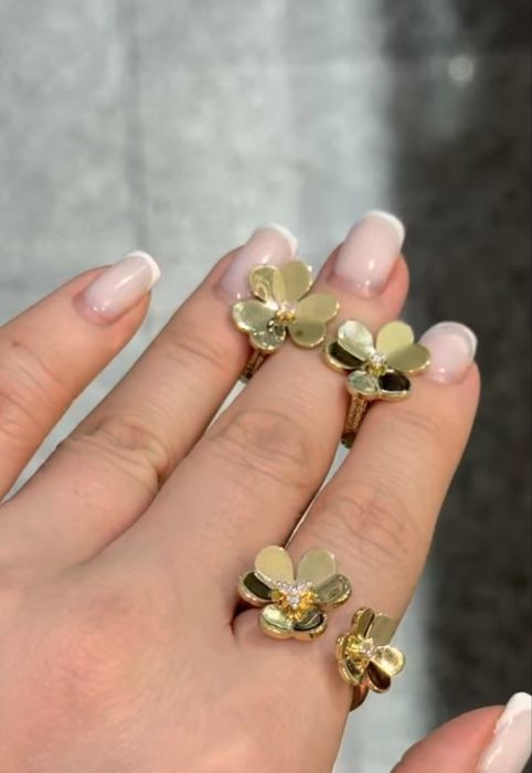 Золото комплект с бриллиантами Van Cleef .