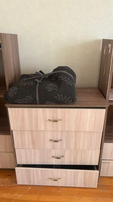 Продаю мебель корпусную