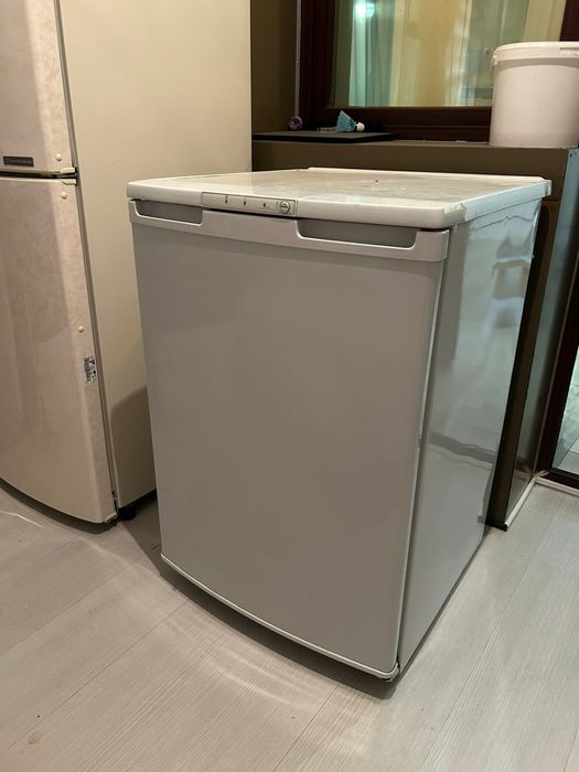 Морозильник в хорошем состоянии