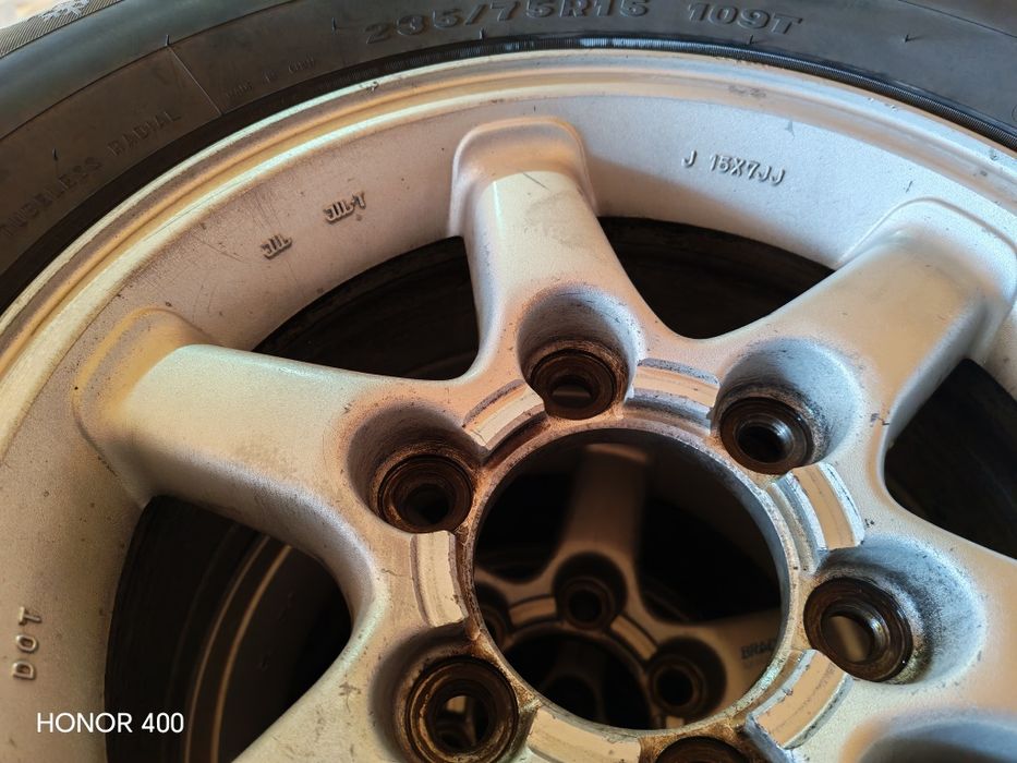 Продам диски с резиной