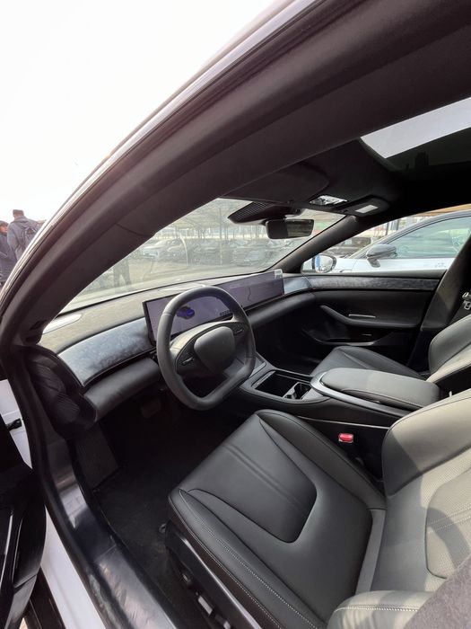 Jiyue 07 — это электромобиль-седан