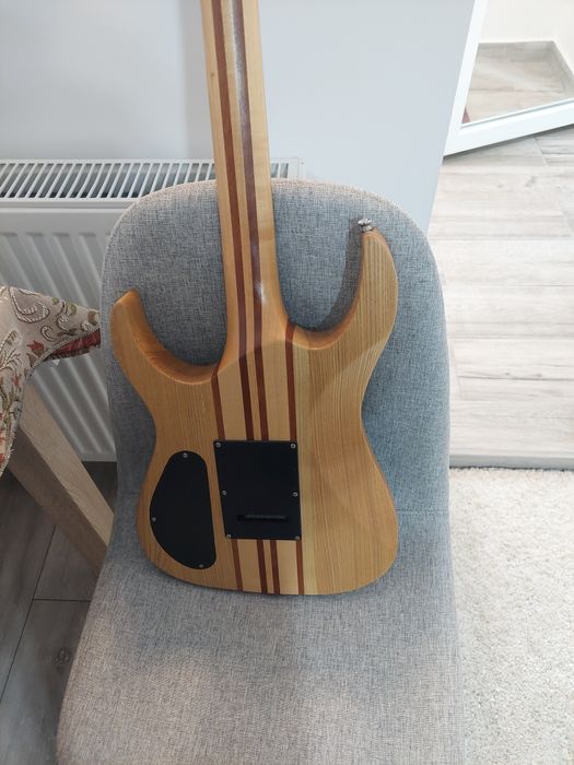 De vânzare Chitara Dimavery