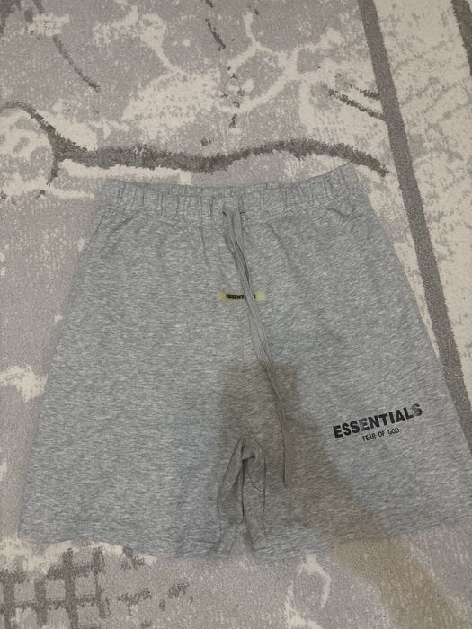 Продаю легкие шорты