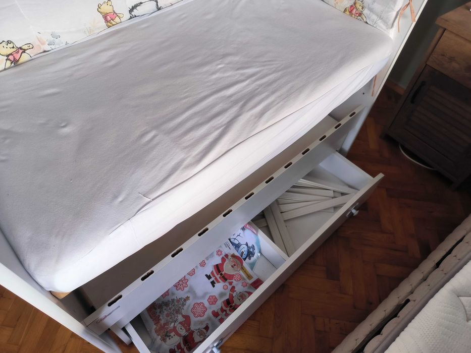 Бебешка кошара-люлка "АВ мебели" + Матрак и голям комплект аксесоари