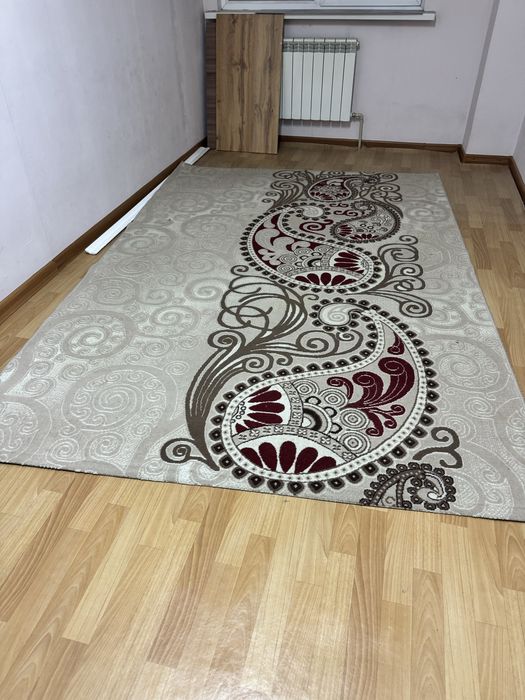 Шкаф купе и ковер
