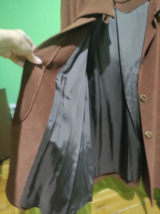 Кафяво дамско манто