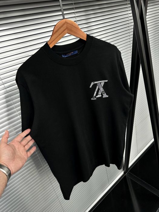 Мъжки тениски различни модели