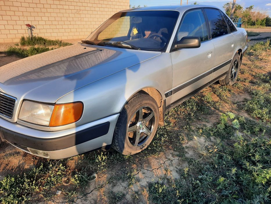 Продам Ауди 100с4