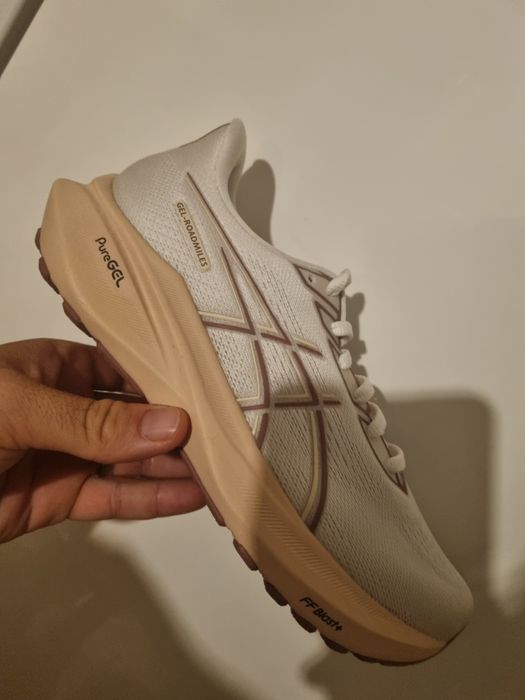 Asics profesional alergare