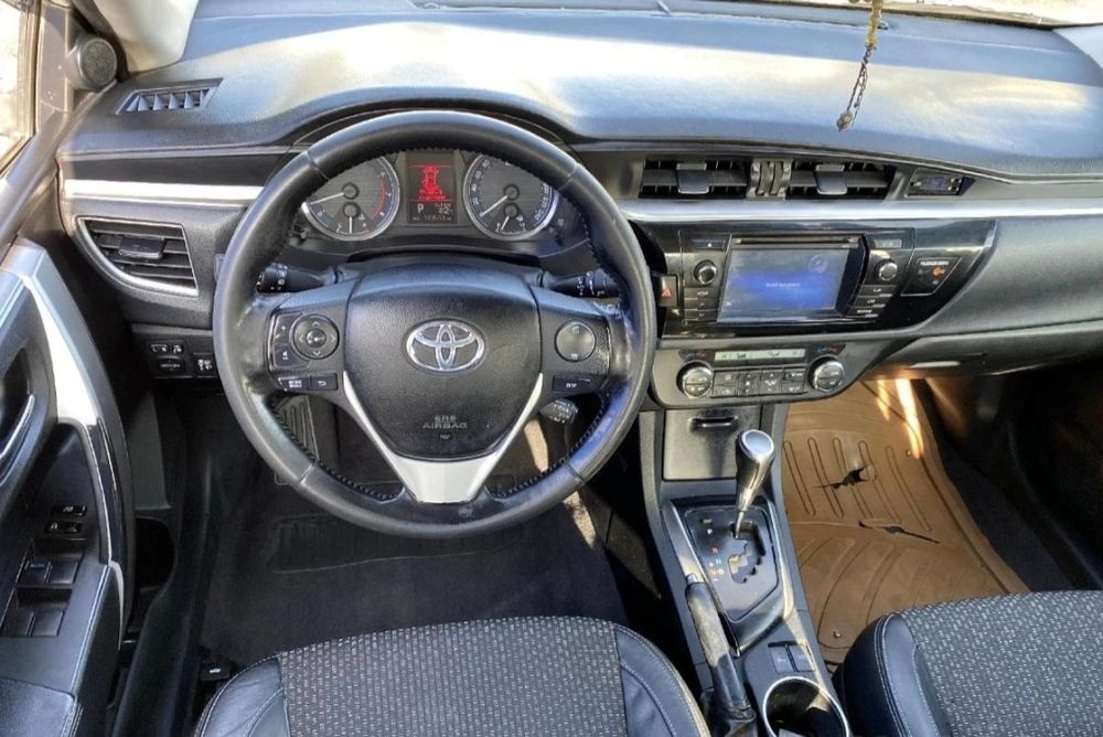 Тайота каролла 2013 гв