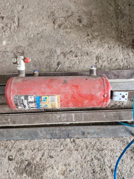 Ресивер в отличном  состоянии.