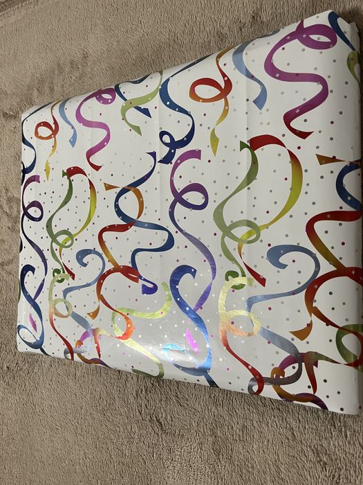 Картину на холсте продам