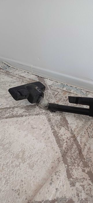 Продам б/у пылесос на запчасти