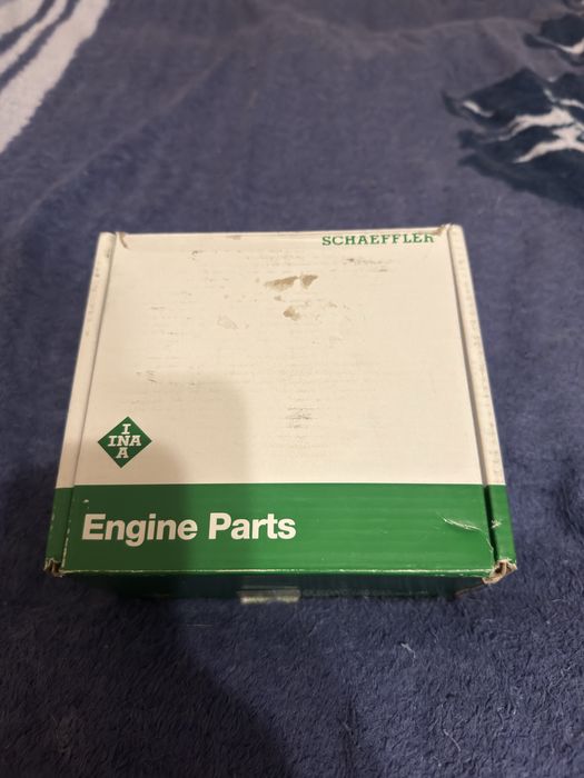 Помпа   M54  BMW