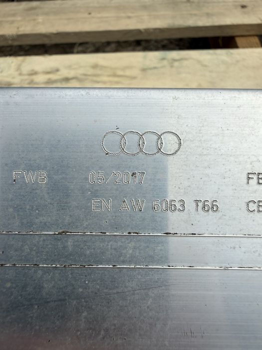 Преден мост/подрама Audi A8 D5 4N 4N0399295G 4N0399296G 4N0399251C