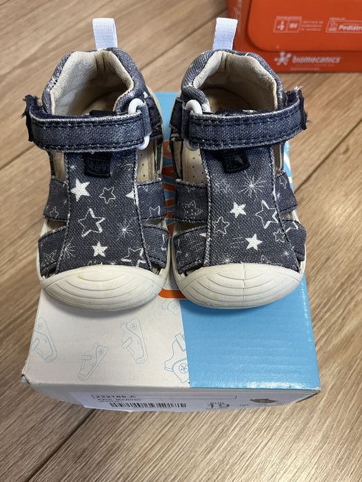 Biomechanics сандали и маратонки