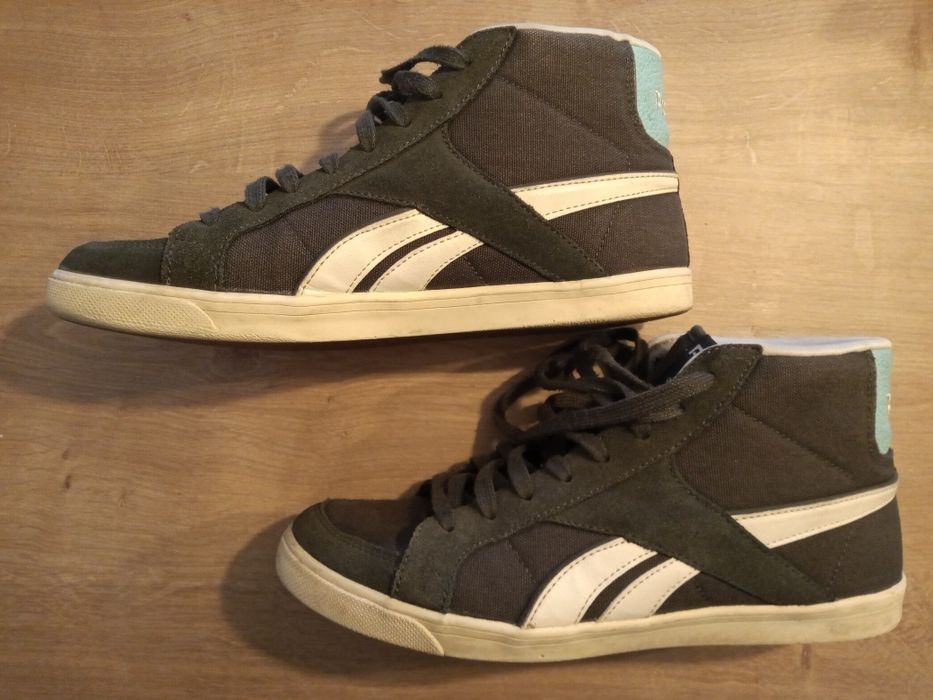 Продавам кецове Reebok