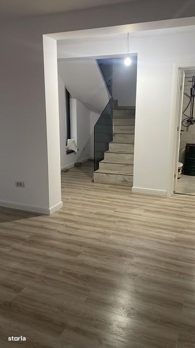 Vila P +E spate parc