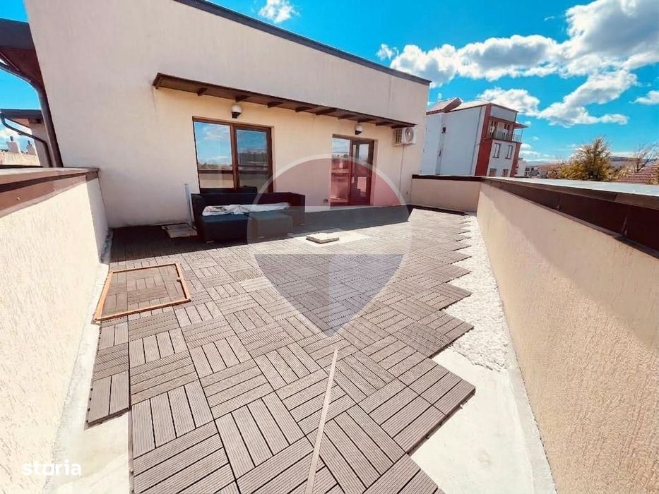 Apartament cu 3 camere de vânzare