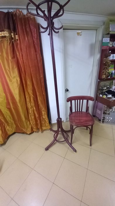 Виенска закачалка и стол