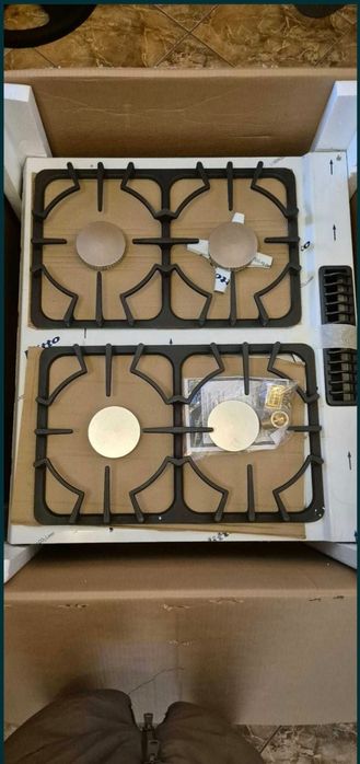 Aragaz profesional Maxima NOU 4 ochiuri