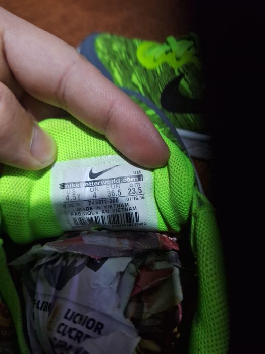 Adidasi Nike sport