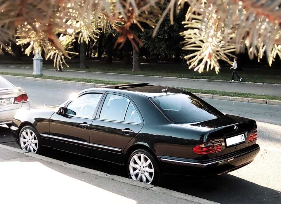 Диски мерседес R18 от 221 кузова