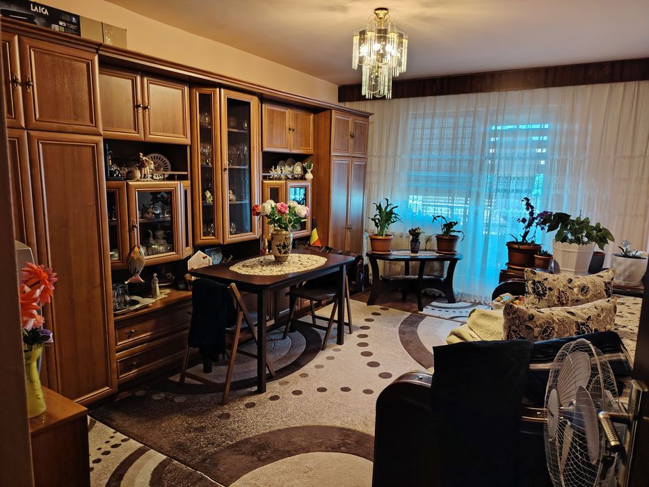 Apartament de vanzare!
