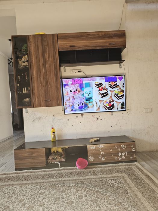 СРОЧНО ПРОДАМ тумбу шкафы