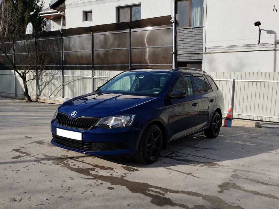 Vând Skoda Fabia 1.4 tdi mașina este impecabila