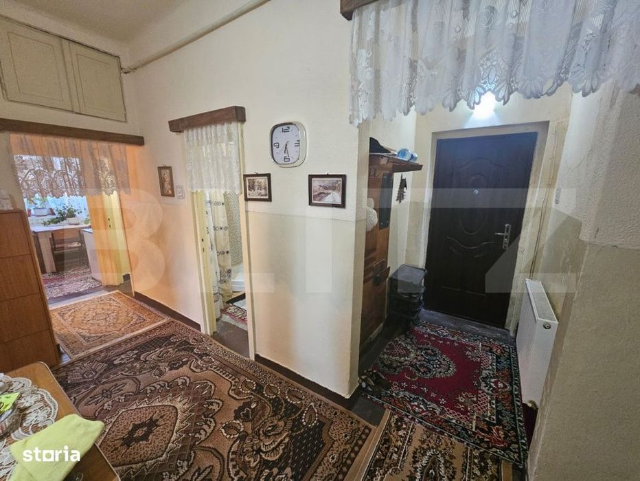 Apartament cu 3 camere, decomandat, 80 mp, Ocna Mures