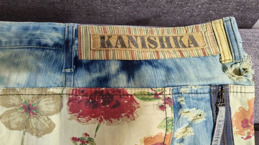 Хиповые джинсы от Канишки. Размер 48-50.