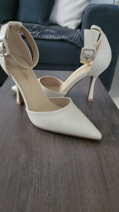 Pantofi stiletto Benvenutti