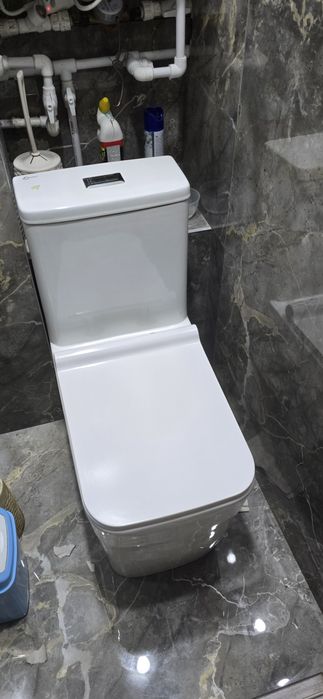 Унитаз напольный литой