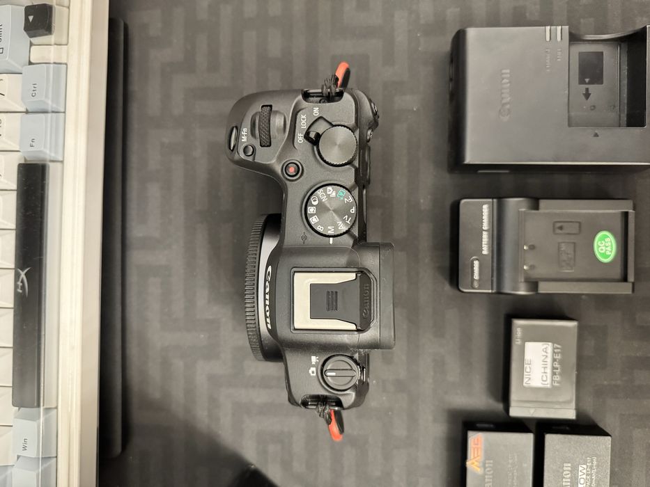 Canon R8 Body Full Frame