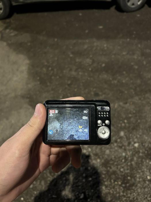 Fujifilm finepix av100