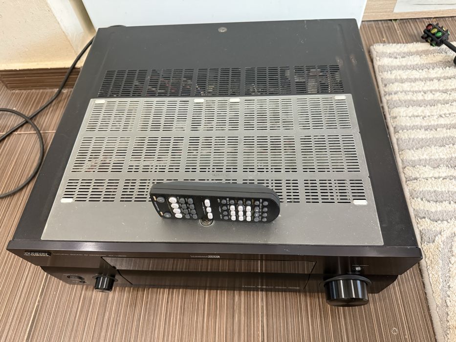 Yamaha RX-V1800 Качествен ресивър