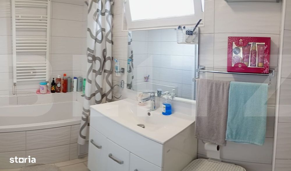 Casa cu 6 camere, 205 mp, teren 502 mp, Chichis