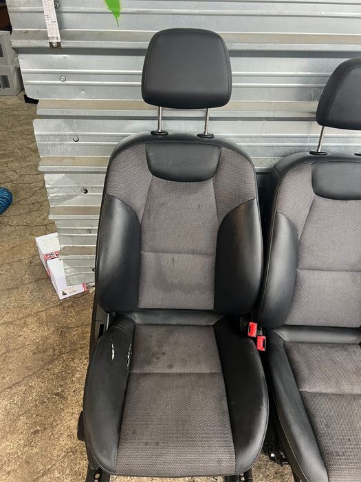 Кожен салон Mercedes-Benz C-Class w204 седан ел частично ном 992